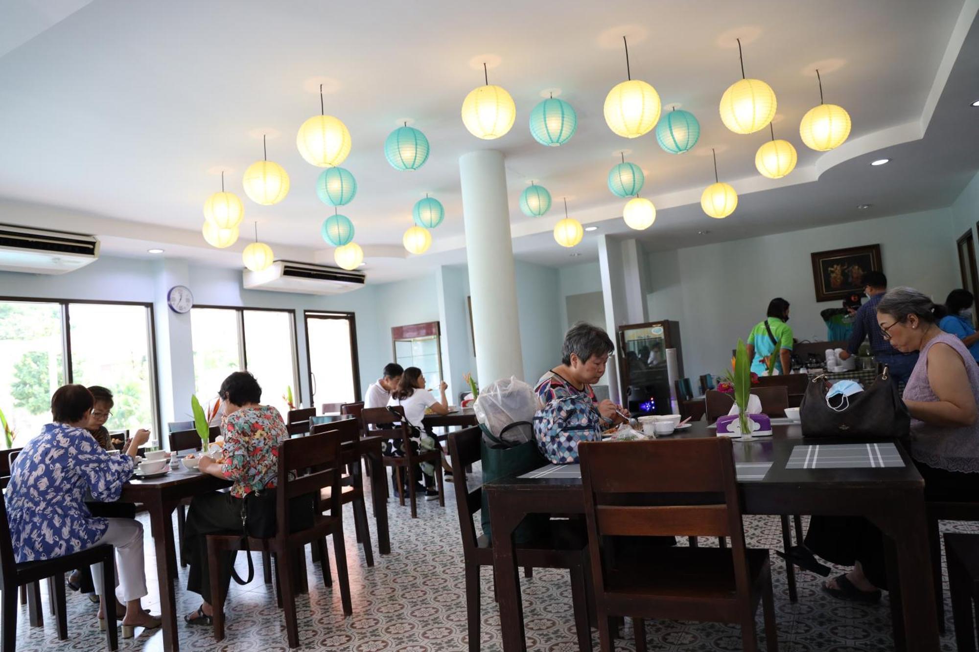 Menam Resort Nakhon Pathom Εξωτερικό φωτογραφία