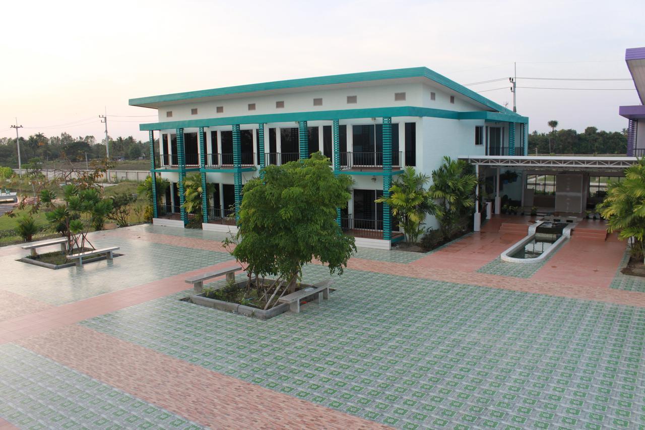 Menam Resort Nakhon Pathom Εξωτερικό φωτογραφία
