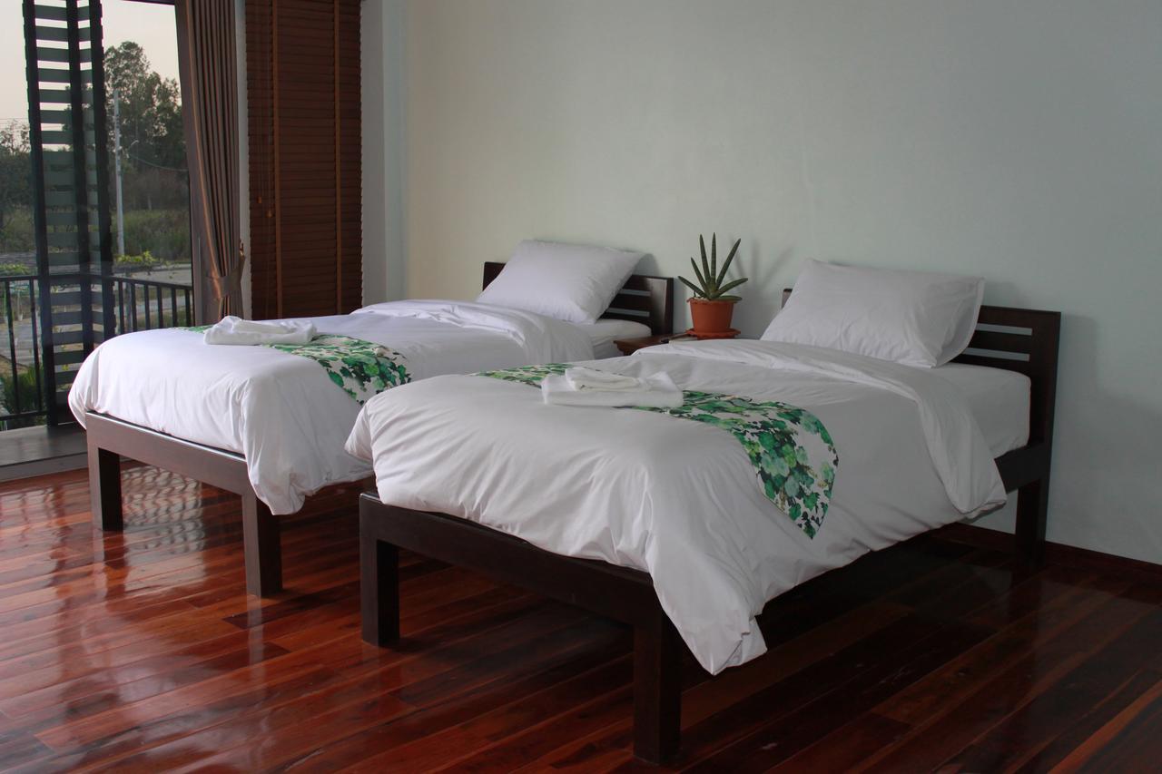 Menam Resort Nakhon Pathom Εξωτερικό φωτογραφία