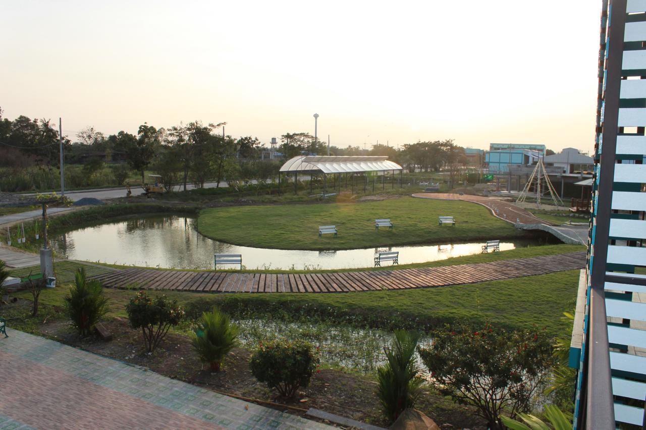 Menam Resort Nakhon Pathom Εξωτερικό φωτογραφία